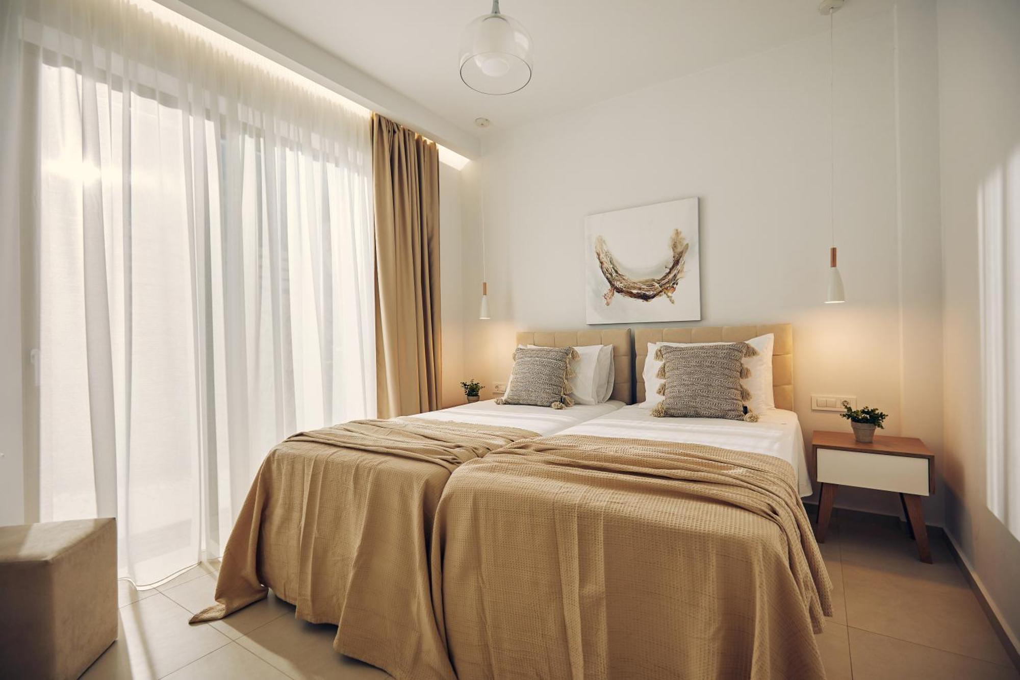 Thelxi's Ii - Brand New Seaview Suite! Volímai